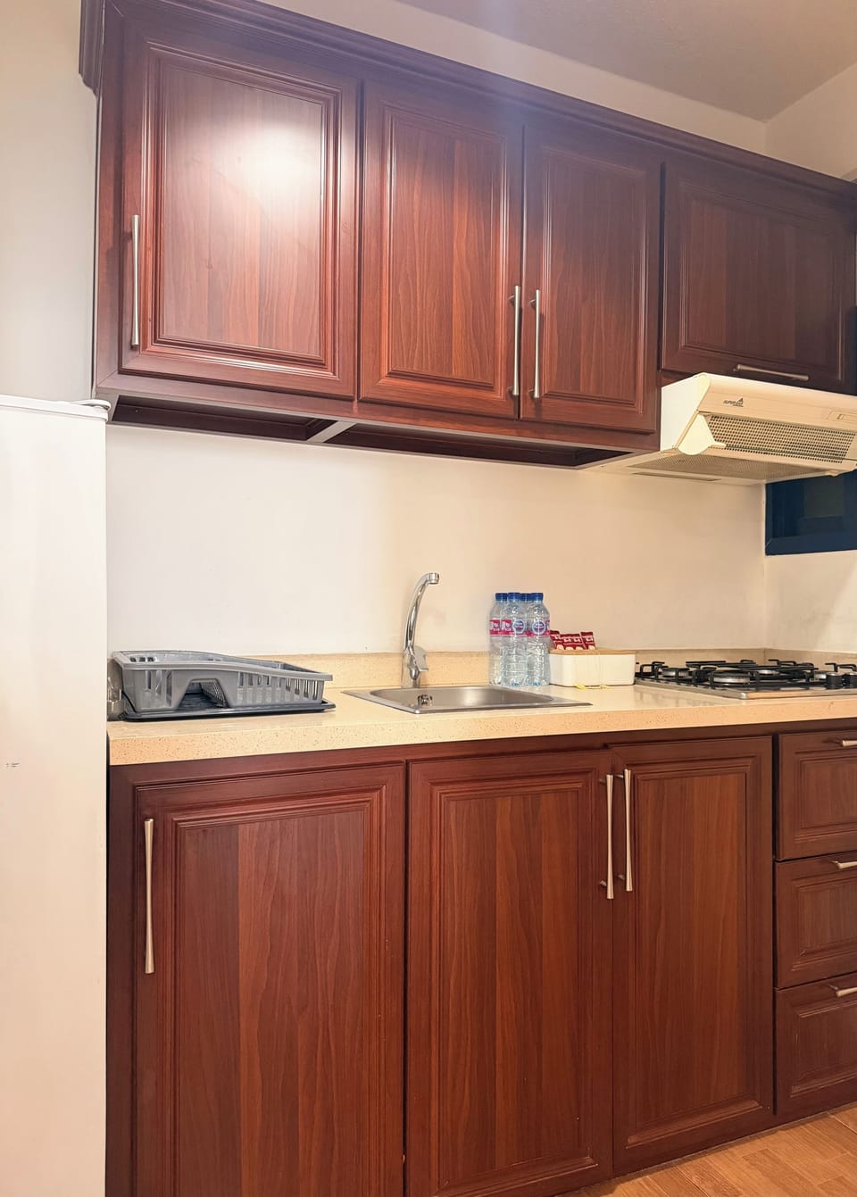 Cookware/dishes/utensils