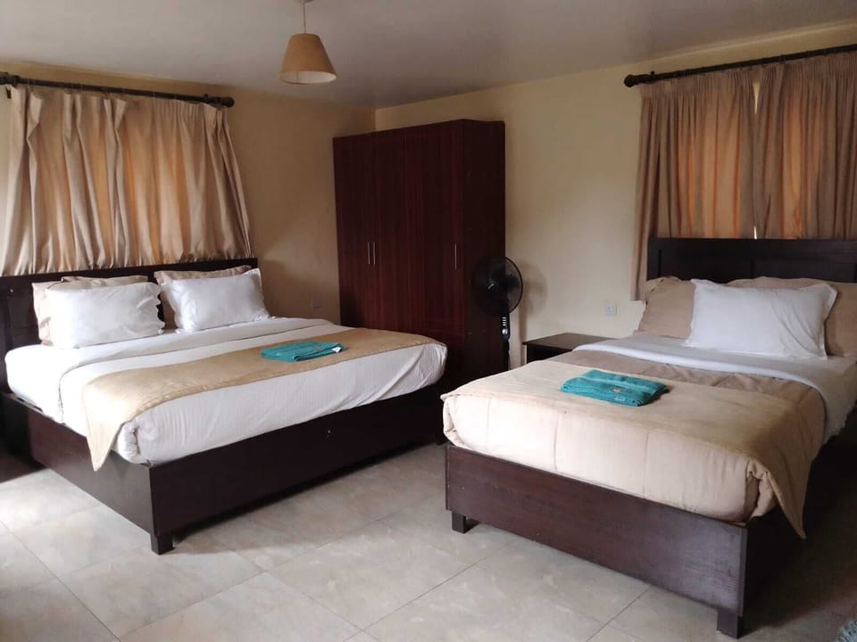 Superior Room, City View | Premium bedding, pillowtop beds, desk, laptop workspace