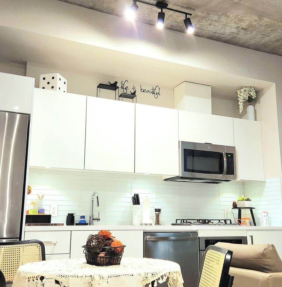 Condo, 1 Bedroom, Accessible, Balcony | Interior