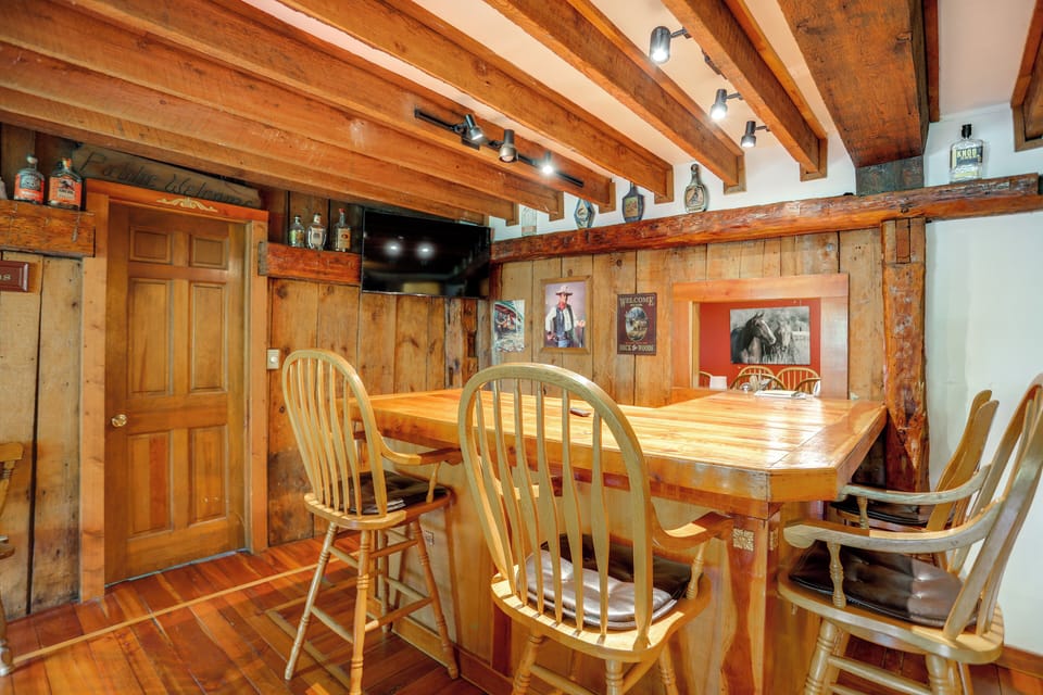 Bar | 1st Floor
