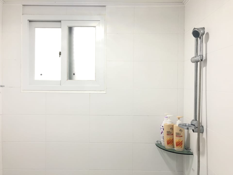 Double Room (2 people) | Bathroom | Shower, rainfall showerhead, free toiletries, slippers