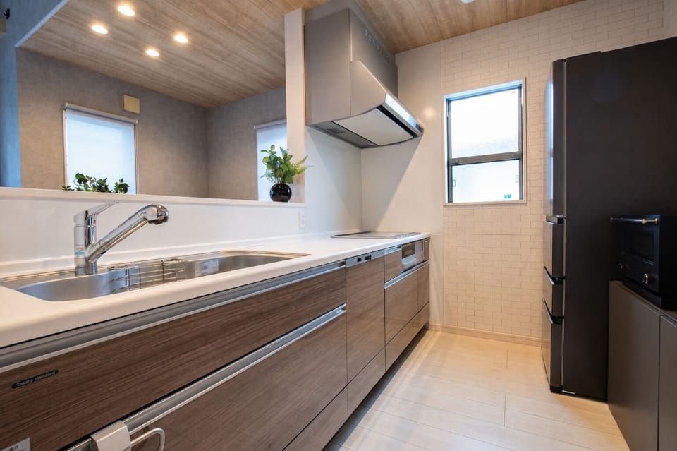 Luxury Villa, Mountain View | Private kitchen | Full-size fridge, microwave, stovetop, toaster