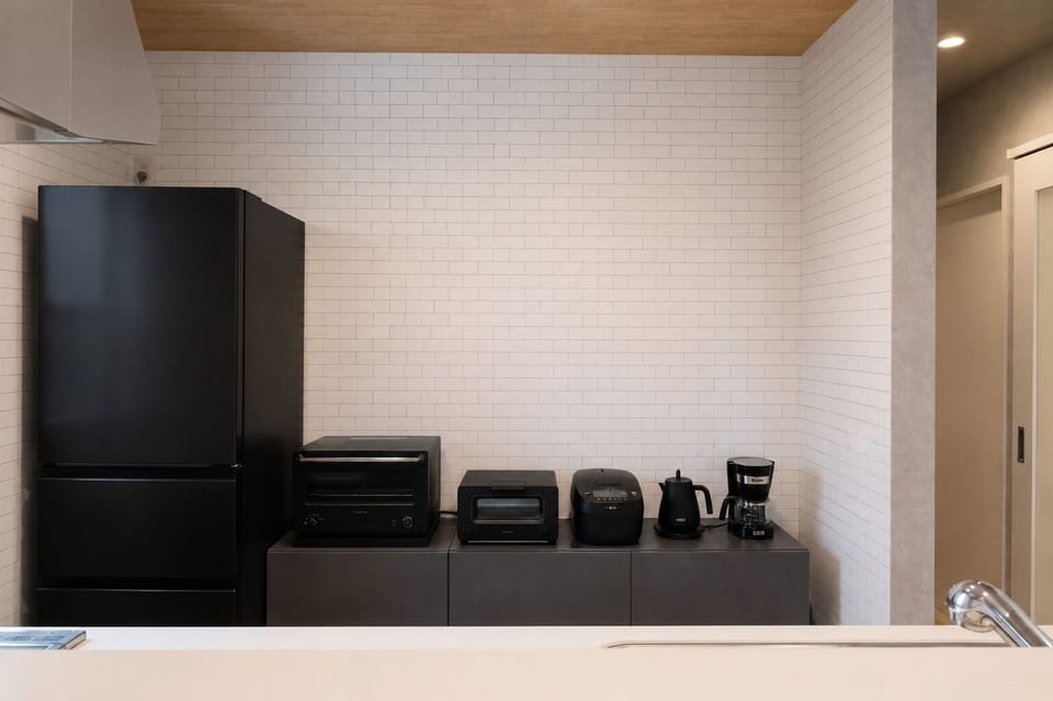 Luxury Villa, Mountain View | Private kitchen | Full-size fridge, microwave, stovetop, toaster
