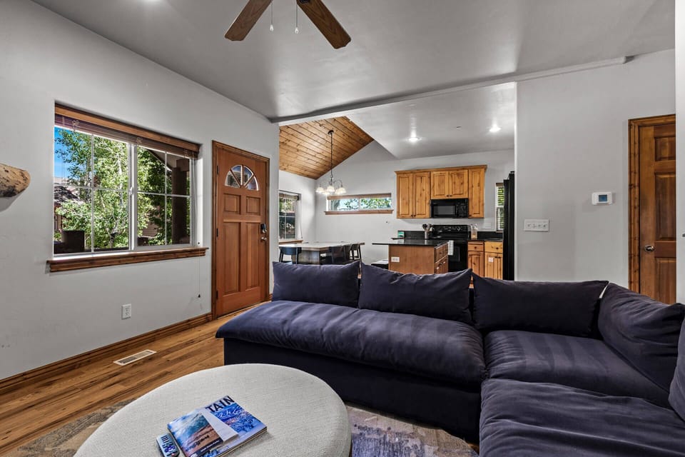 Bear Hollow 5457