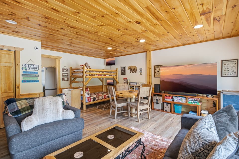 Cabin, 3 Bedrooms | Living area | Smart TV