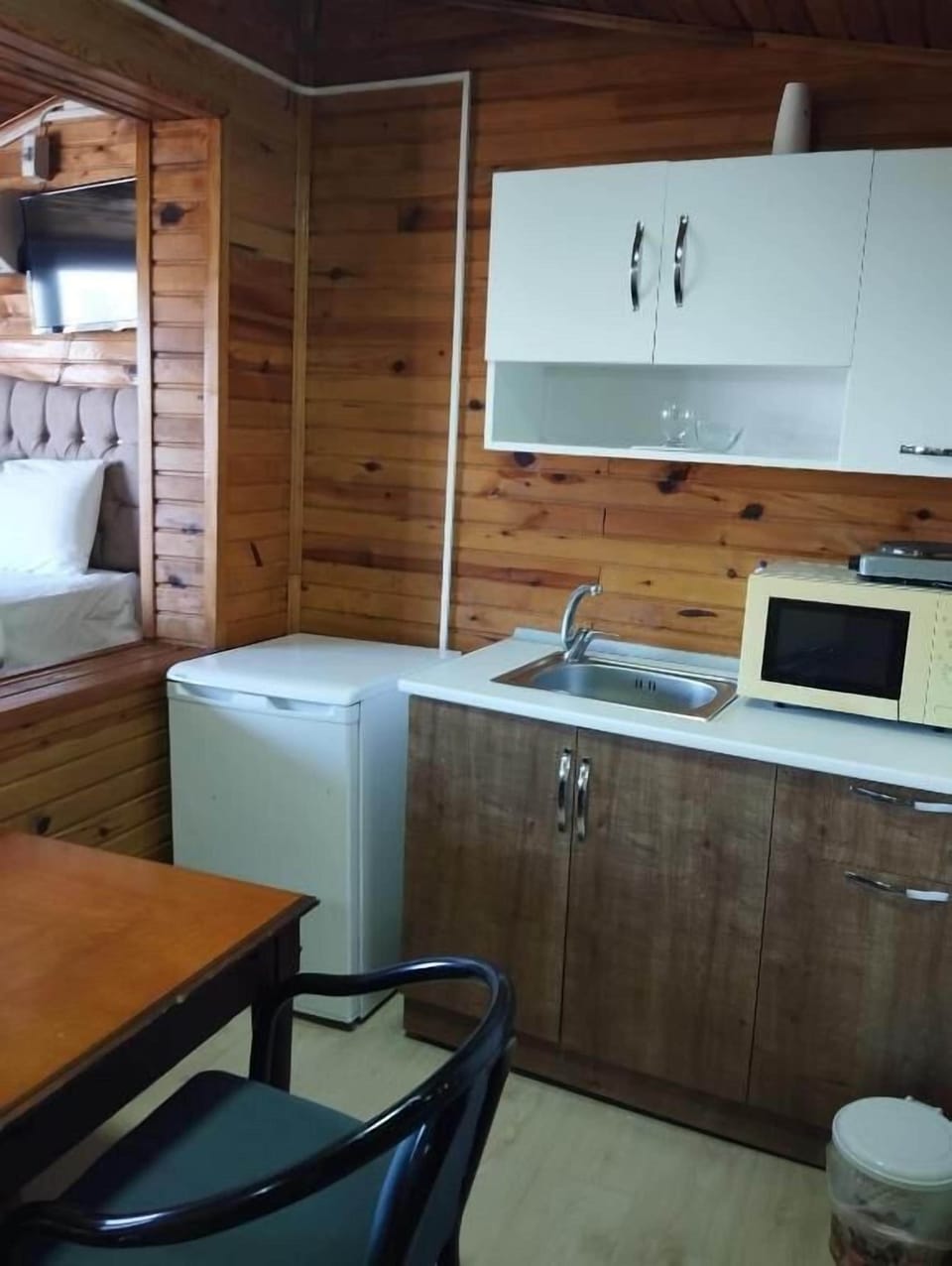 Deluxe Double Room, Sea View | Private kitchen