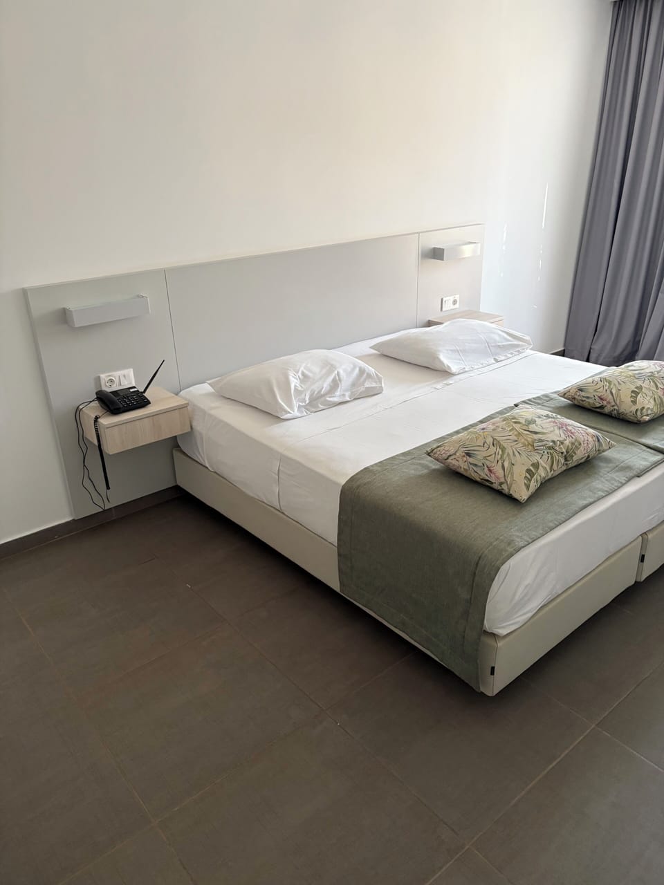 Comfort Double Room | Rollaway beds (surcharge), WiFi (free), bed sheets