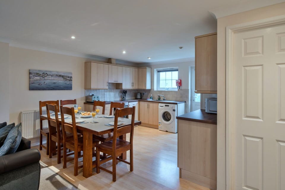 House | Dining