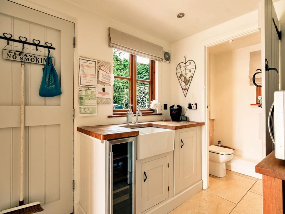 Luxury Cotswolds Cottage for 7 Cottage in Wychavon District