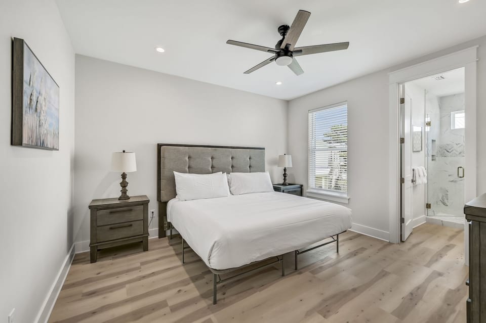 2nd Floor King Bedroom