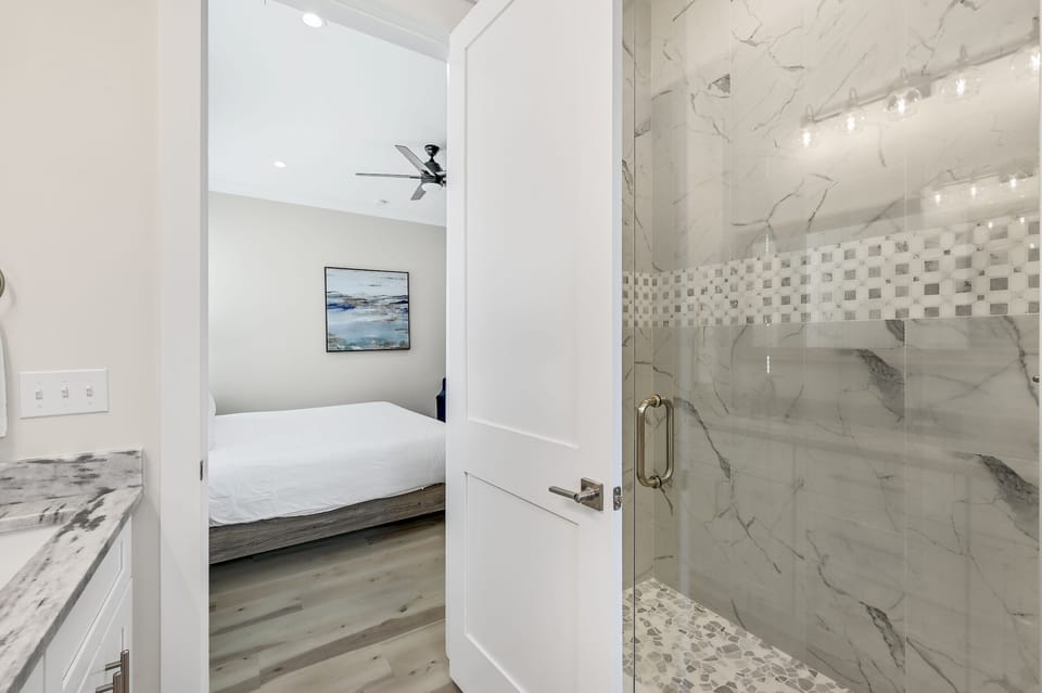 1st Floor Primary Ensuite Bathroom