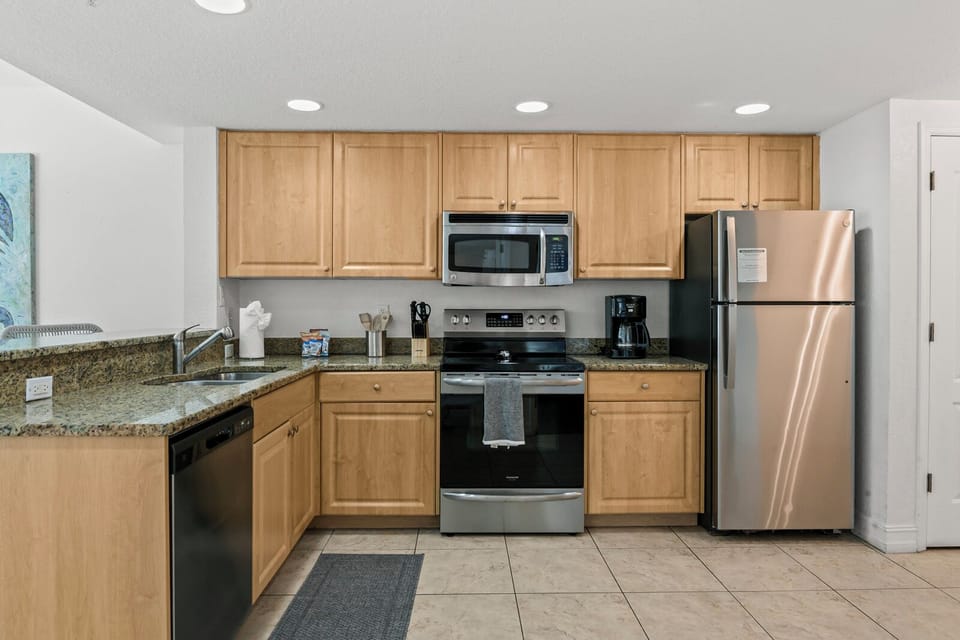 Fully equipped kitchen