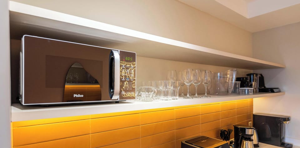Comfort Apartment, Lanai, City View | Microwave