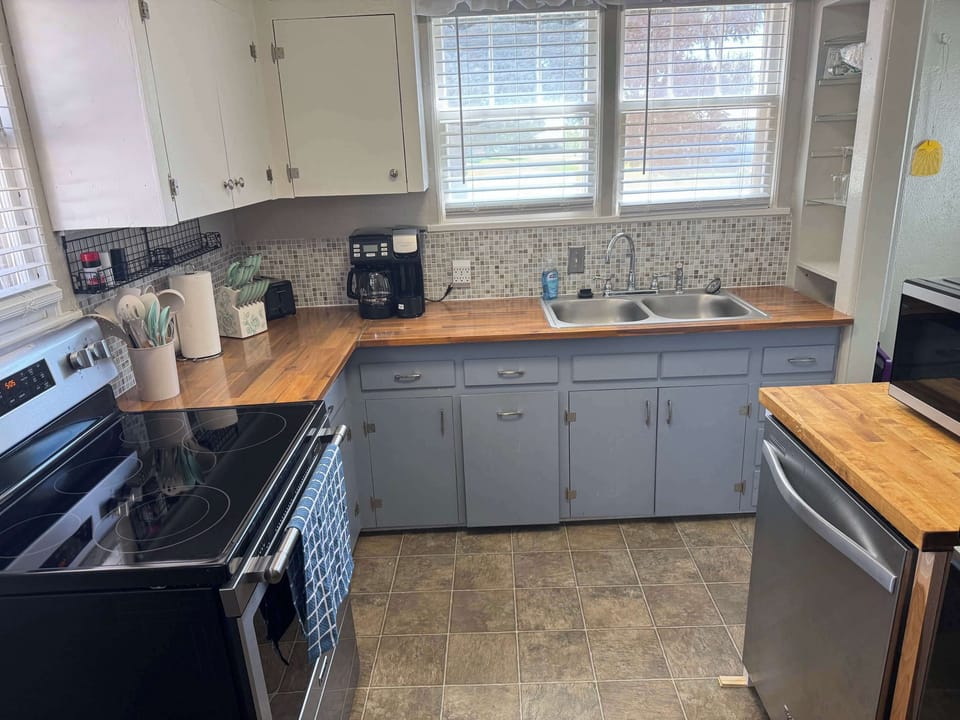 Furnished Kitchen