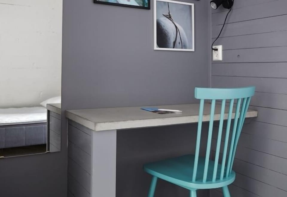 Twin Room, Shared Bathroom | Desk, free WiFi