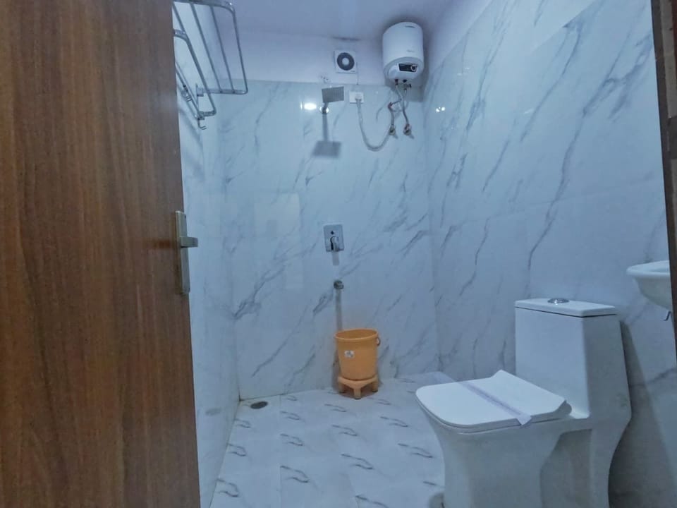 Deluxe Double Room | Bathroom