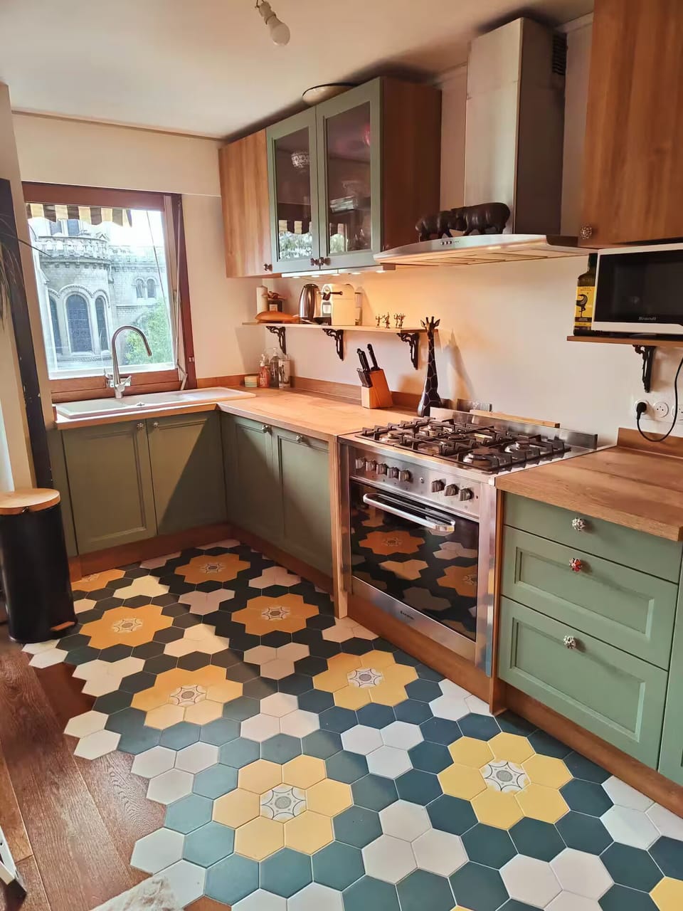 Private kitchen