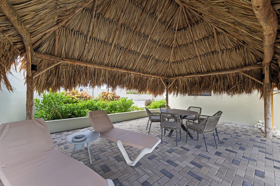 Classic Apartment, Balcony, Resort View | Outdoor dining