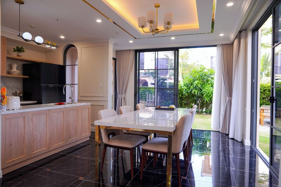 Villa, 2 Bedrooms, Private Pool, Sea View | Dining