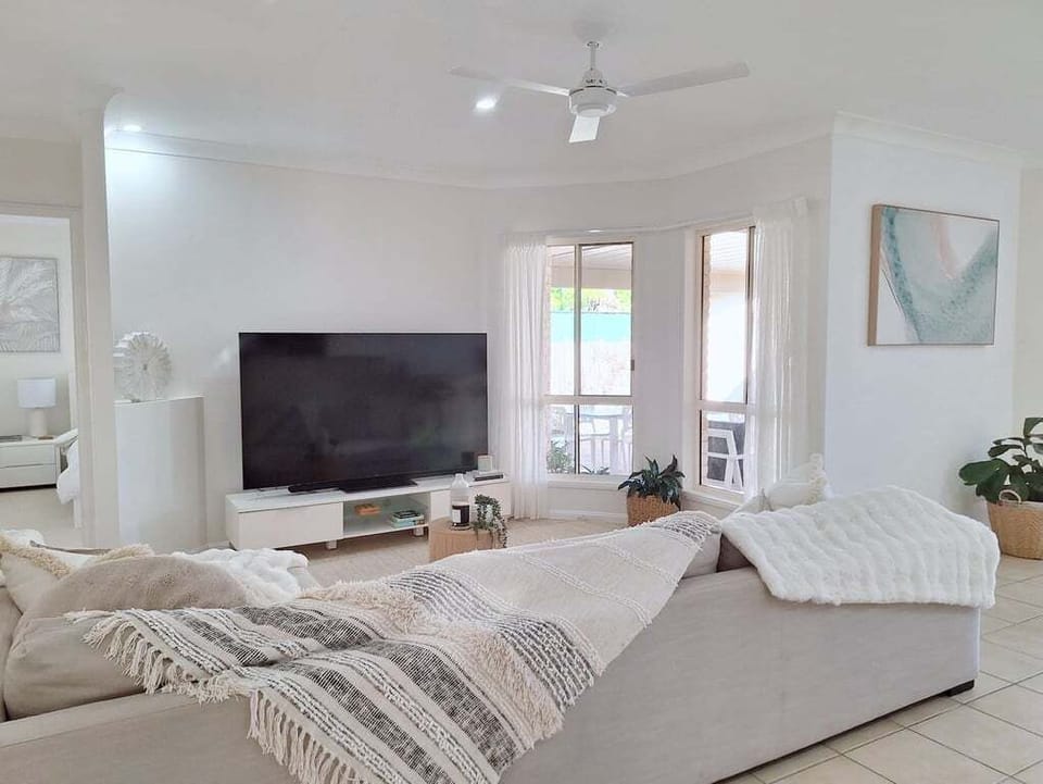 Lounge room 
