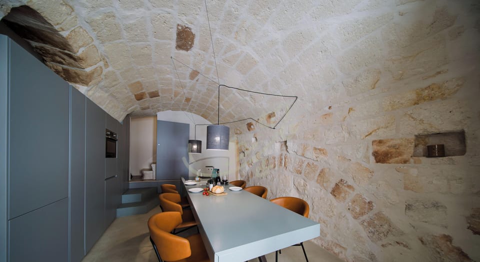 Apartment (2 Bedrooms) | Dining room