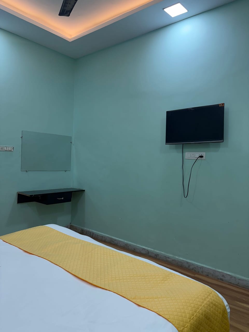 Standard Room, City View | Desk, WiFi (free)