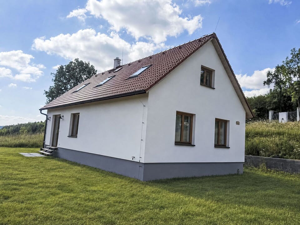 Grass, Window, House, Cottage, Home, Roof, Rural Area, Farmhouse, Siding, Lawn