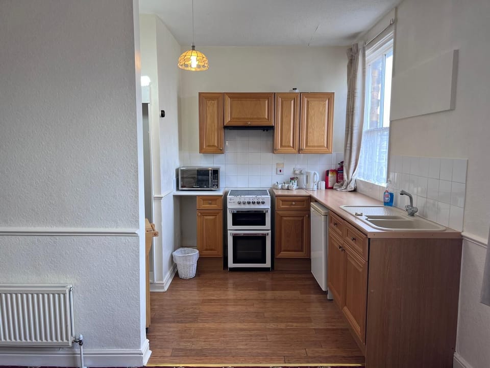 Family Room, Refrigerator & Microwave | Private kitchen