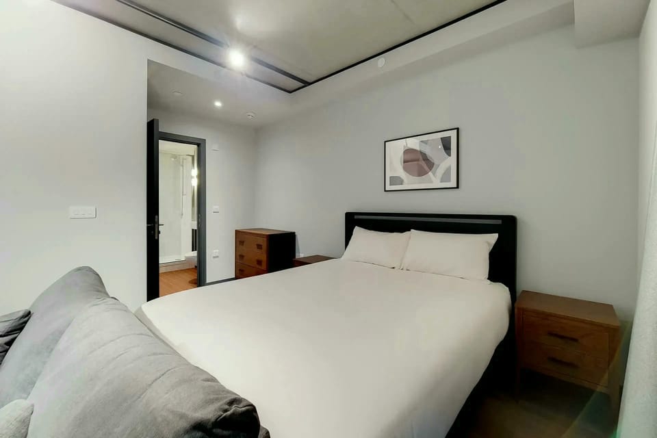 Studio, Non Smoking | Blackout drapes, iron/ironing board, WiFi (free)
