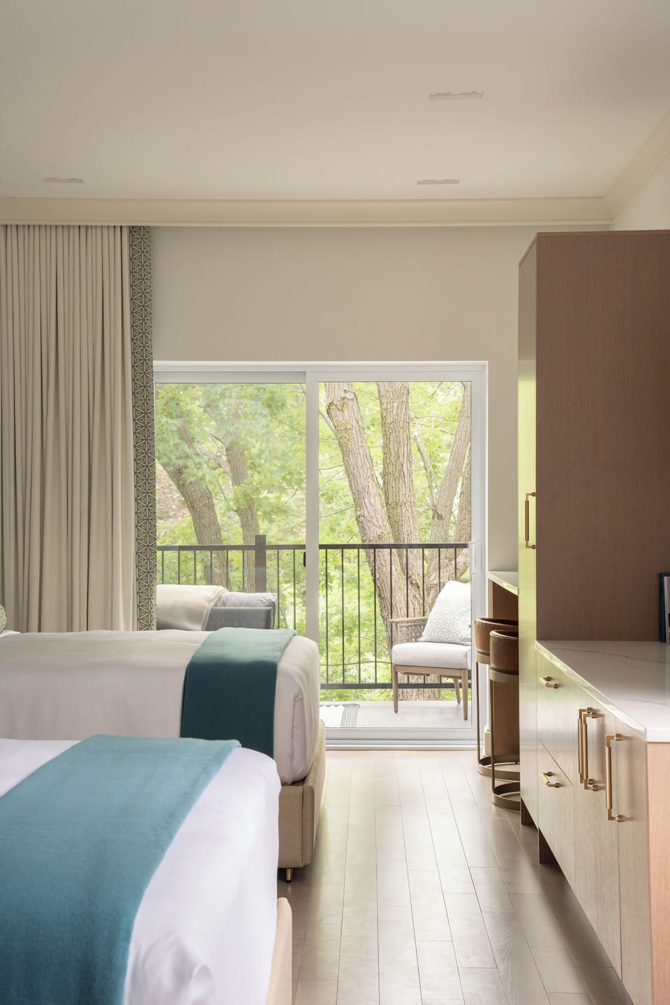 Superior Double Room, Courtyard View | In-room safe, blackout drapes, soundproofing