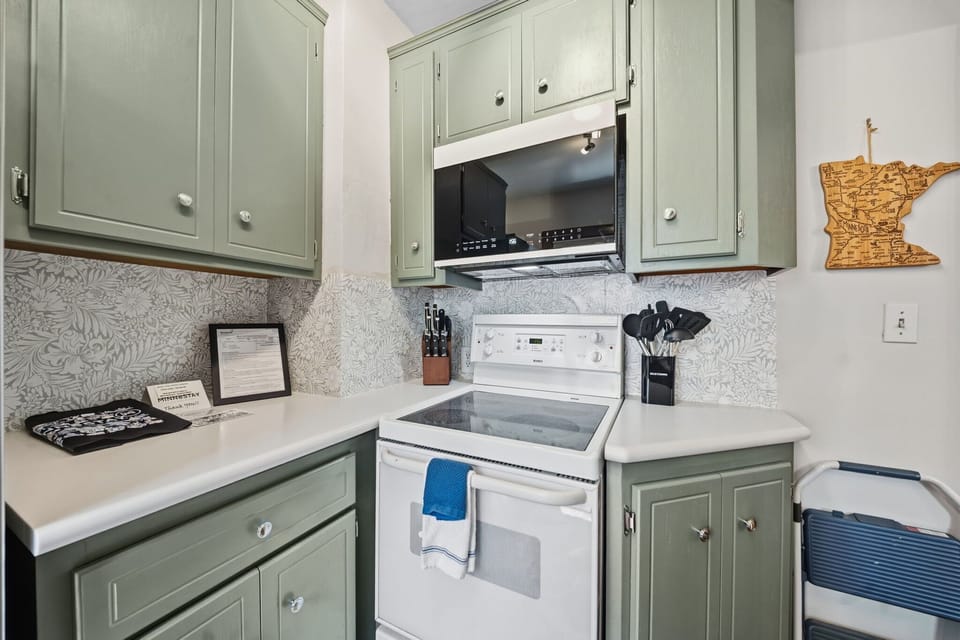 House (3 Bedrooms) | Property amenity