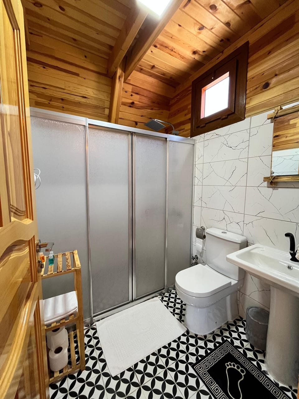 Bungalow, Balcony, Sea View | Bathroom