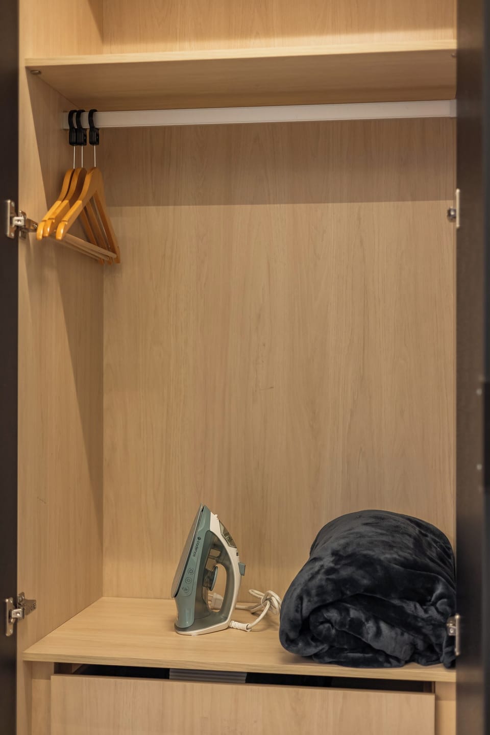 Business Apartment, 1 Double Bed, Balcony, City View | Interior