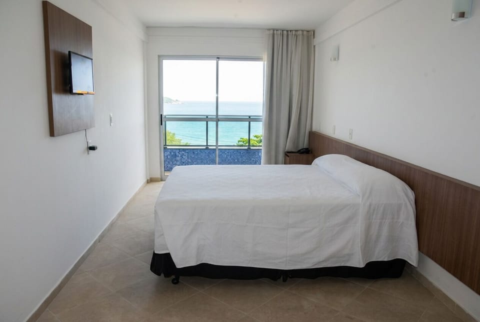 Luxury Room, Balcony, Beach View | WiFi (free)