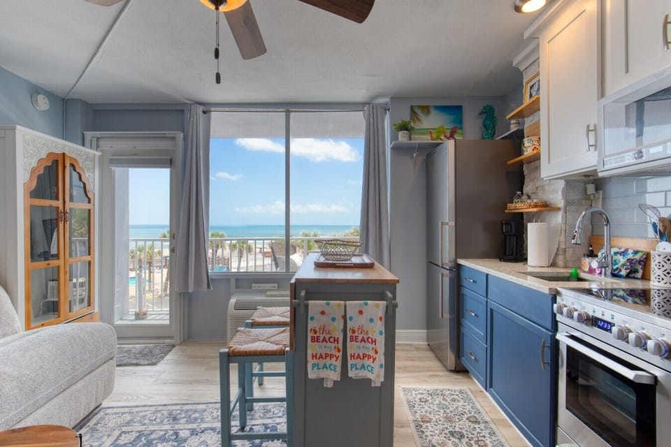 Daytona Beach Vacation Rental Oceanfront  Airbnb Pool1233SAtlanticAve_307-25Daytona Beach Vacation Rental Oceanfront  Airbnb Pool