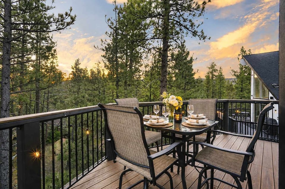 Dine among the pines and take in the mountain sunset.
