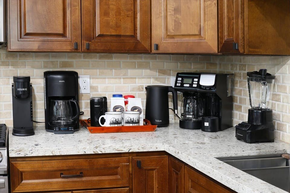 Coffee lovers have multiple brewing options ready for the morning.