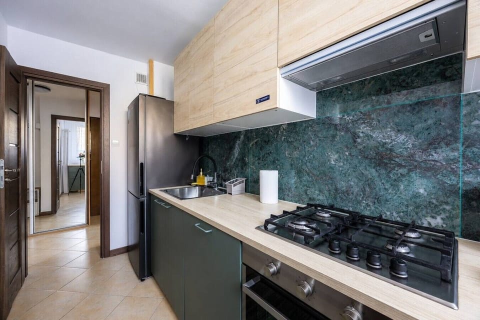 Apartment in Warsaw for 6 Guests | Book Now with RENTUJEMY.COM