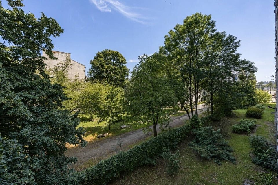 Apartment in Warsaw for 6 Guests | Book Now with RENTUJEMY.COM