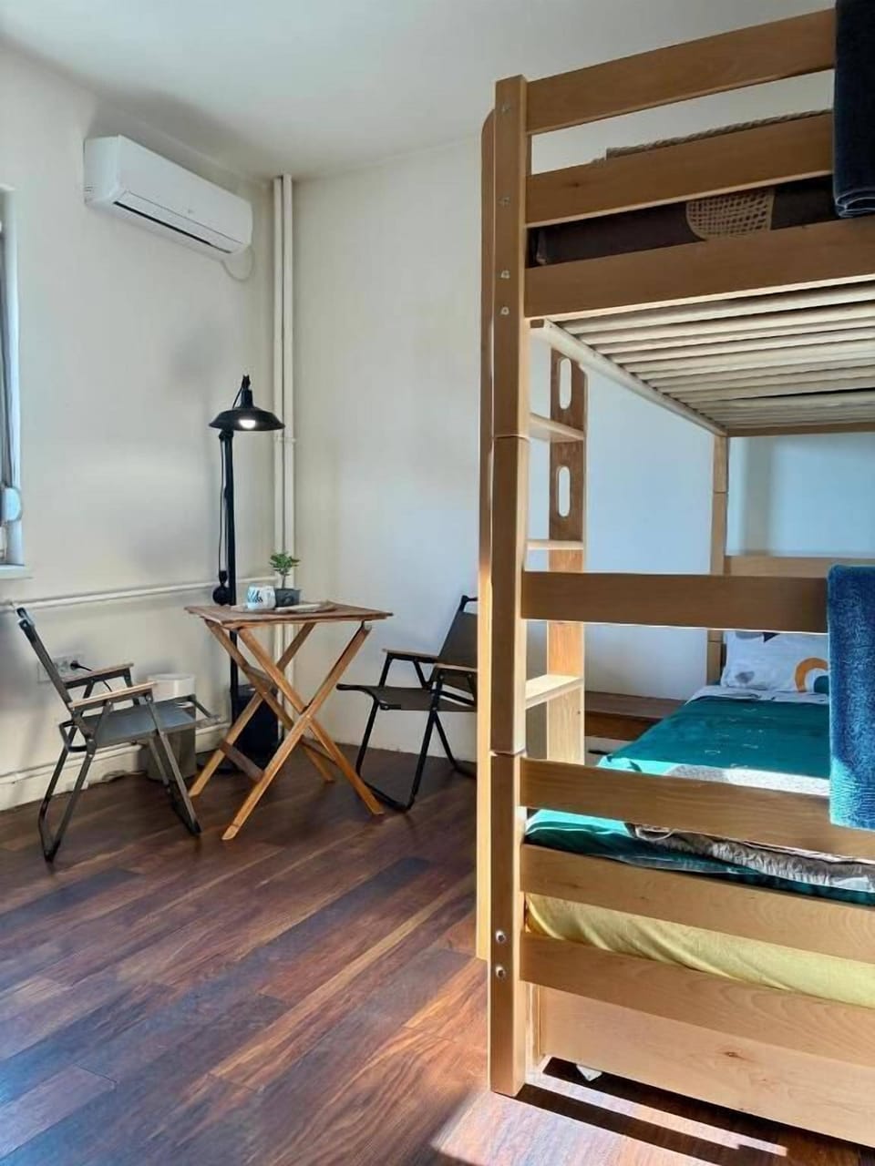 Comfort Shared Dormitory, Mountain View | Iron/ironing board, WiFi (free)