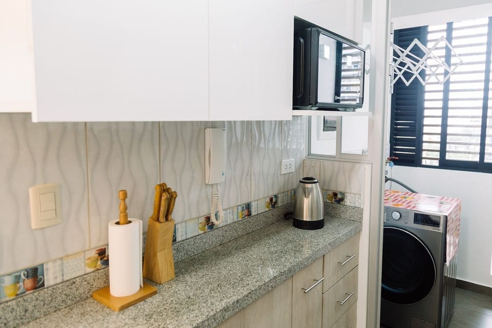 Apartment, City View | Private kitchen
