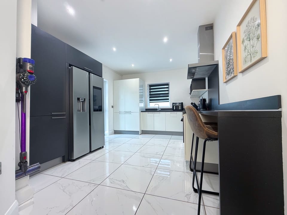 2nd kitchen 