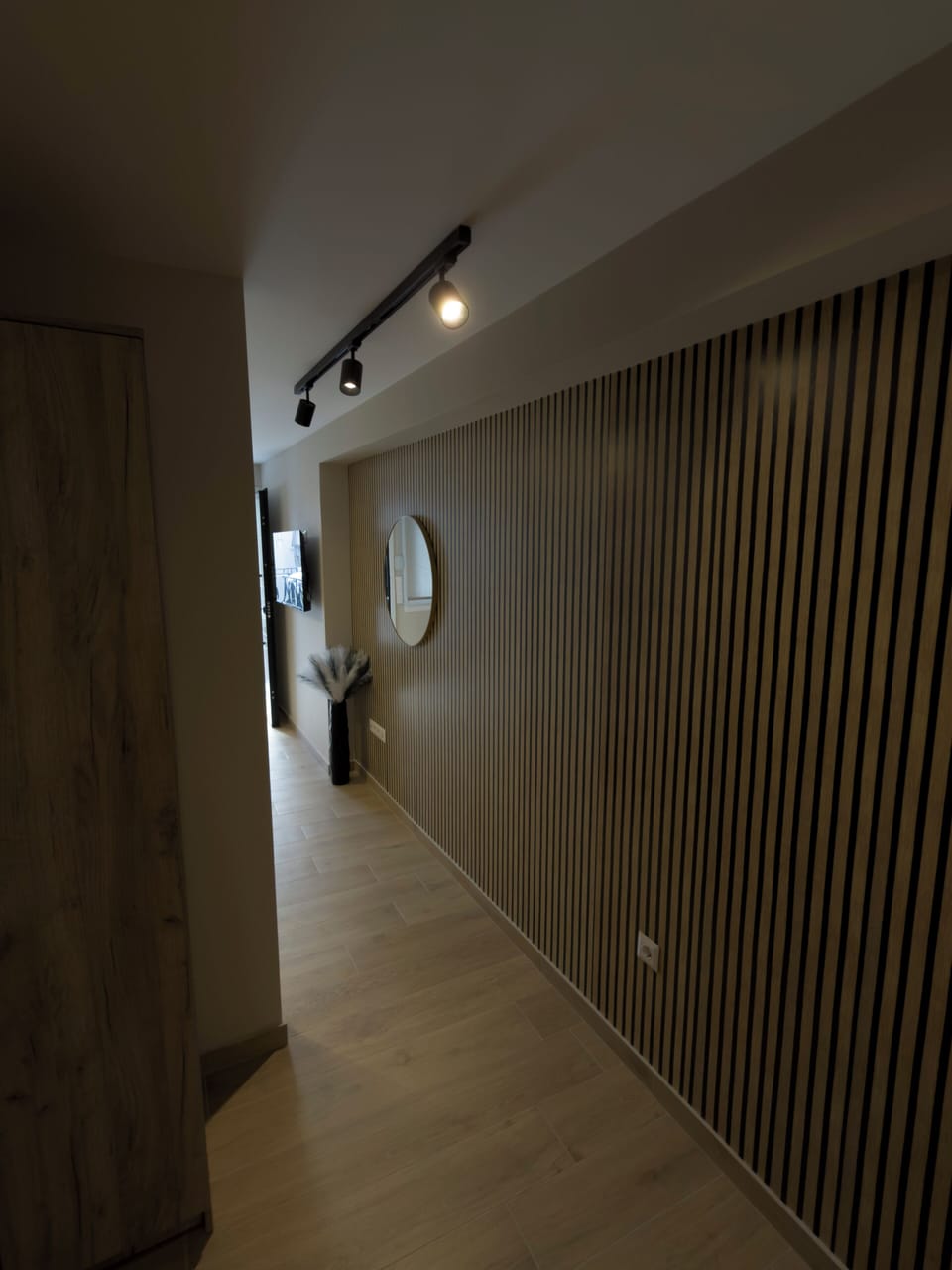 Deluxe Double Room, Courtyard View | Interior