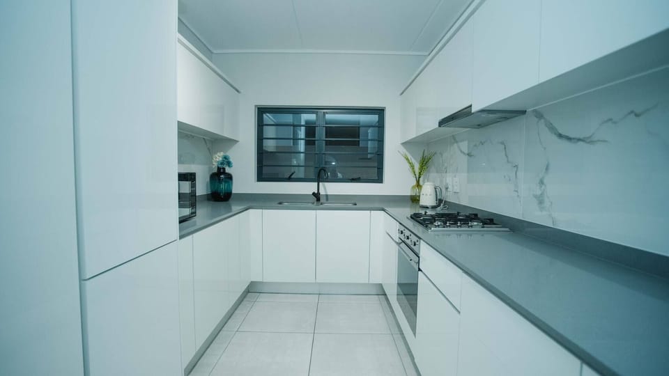 Apartment, 3 Bedrooms, Accessible, Balcony | Interior