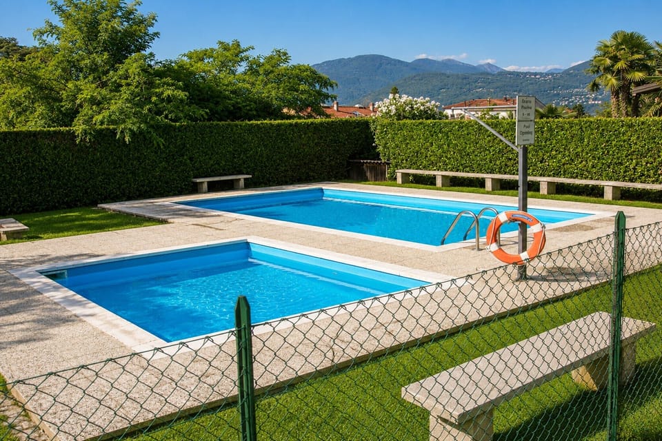 Holiday Home Swimming Pool