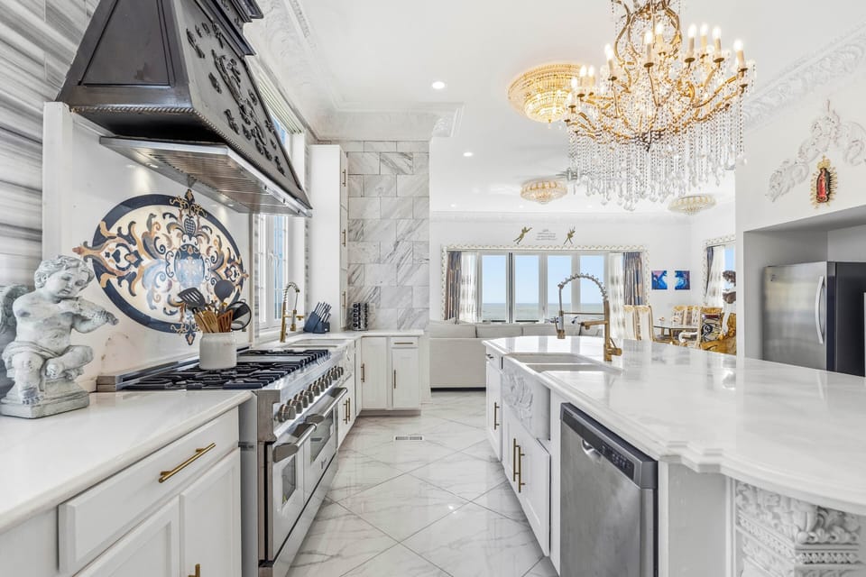 Kitchen | 1st Floor