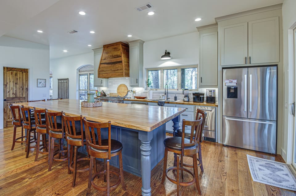 Upper Dry Grove Lodge | Kitchen | 2 Ovens | 2 Dishwashers | 2 Coffee Makers