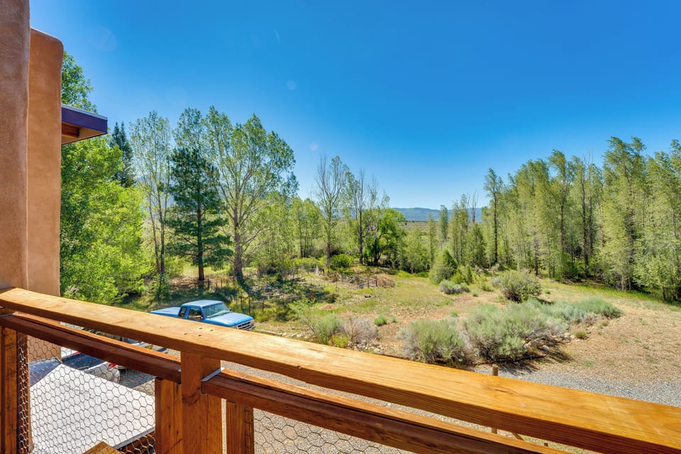 Exterior | Mountain Views