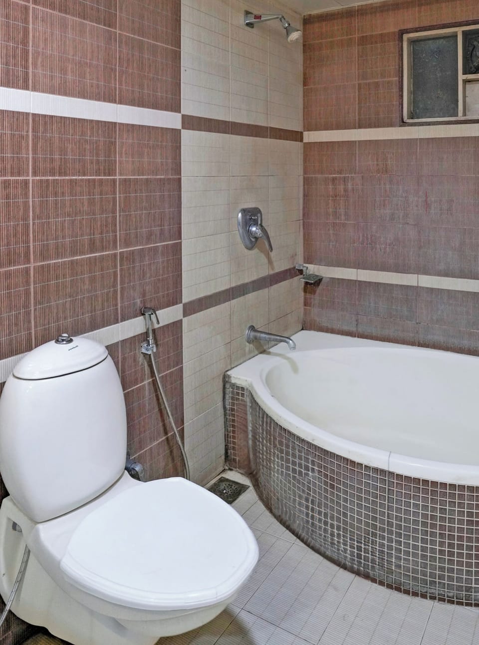 Shower, towels, soap, shampoo