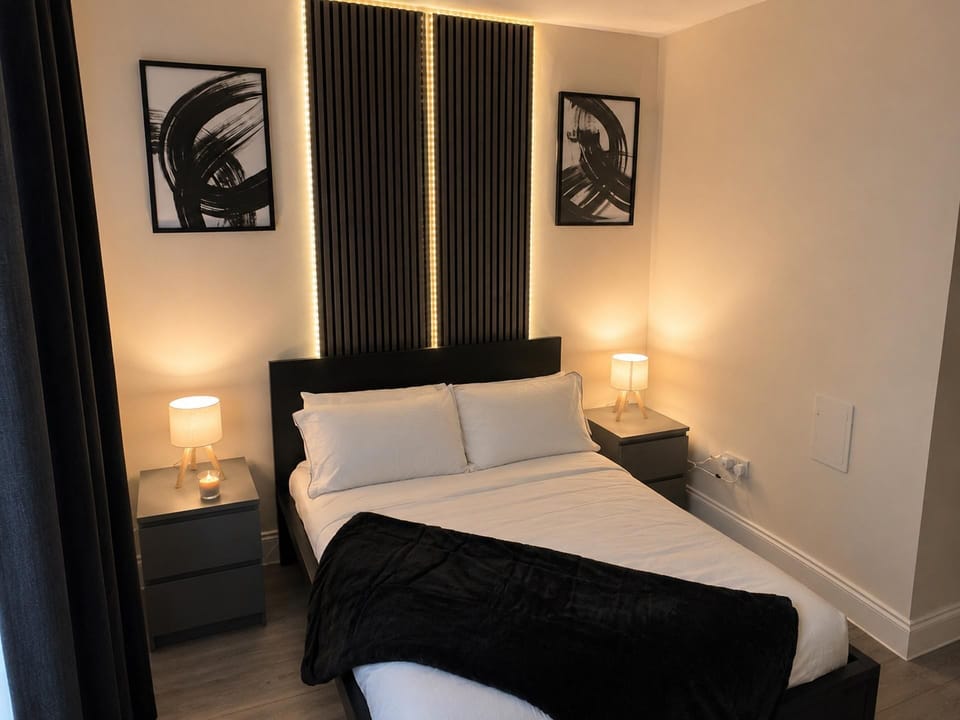 WiFi (free), bed sheets